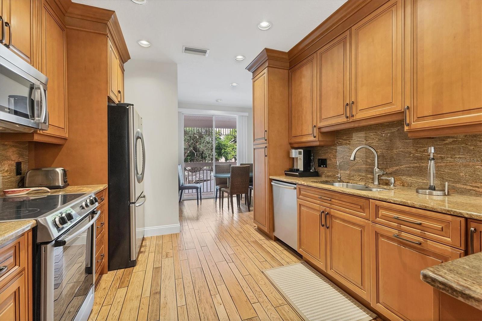 Image 18 of 65 For 3510 54th Drive W 202