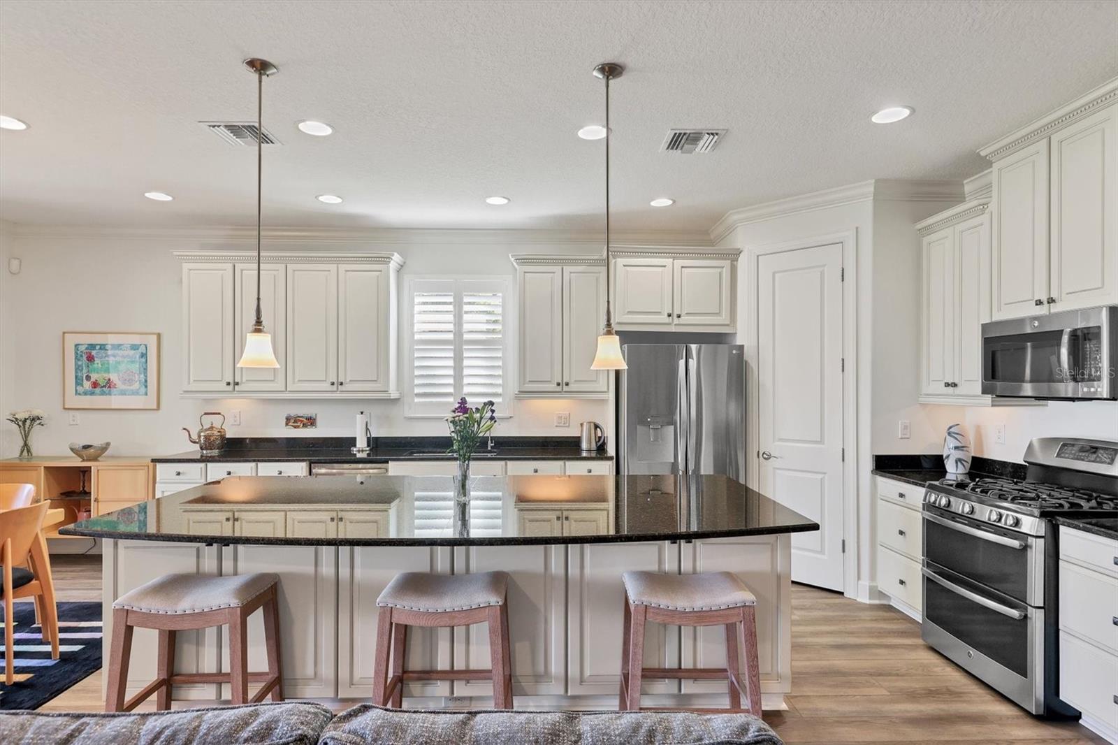 Image 11 of 38 For 2414 Vaccaro Drive