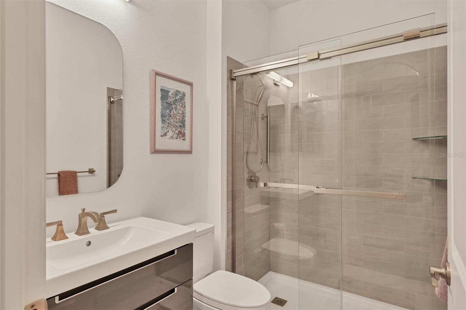 Image 21 of 38 For 2414 Vaccaro Drive