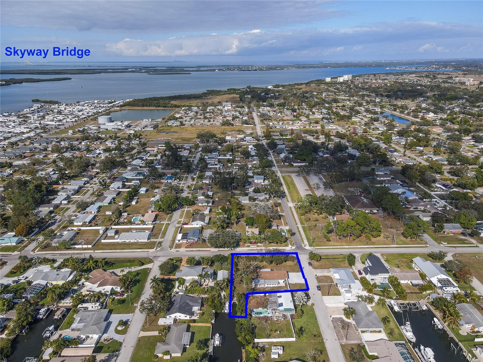 Image 16 of 75 For 2401 10th Street W