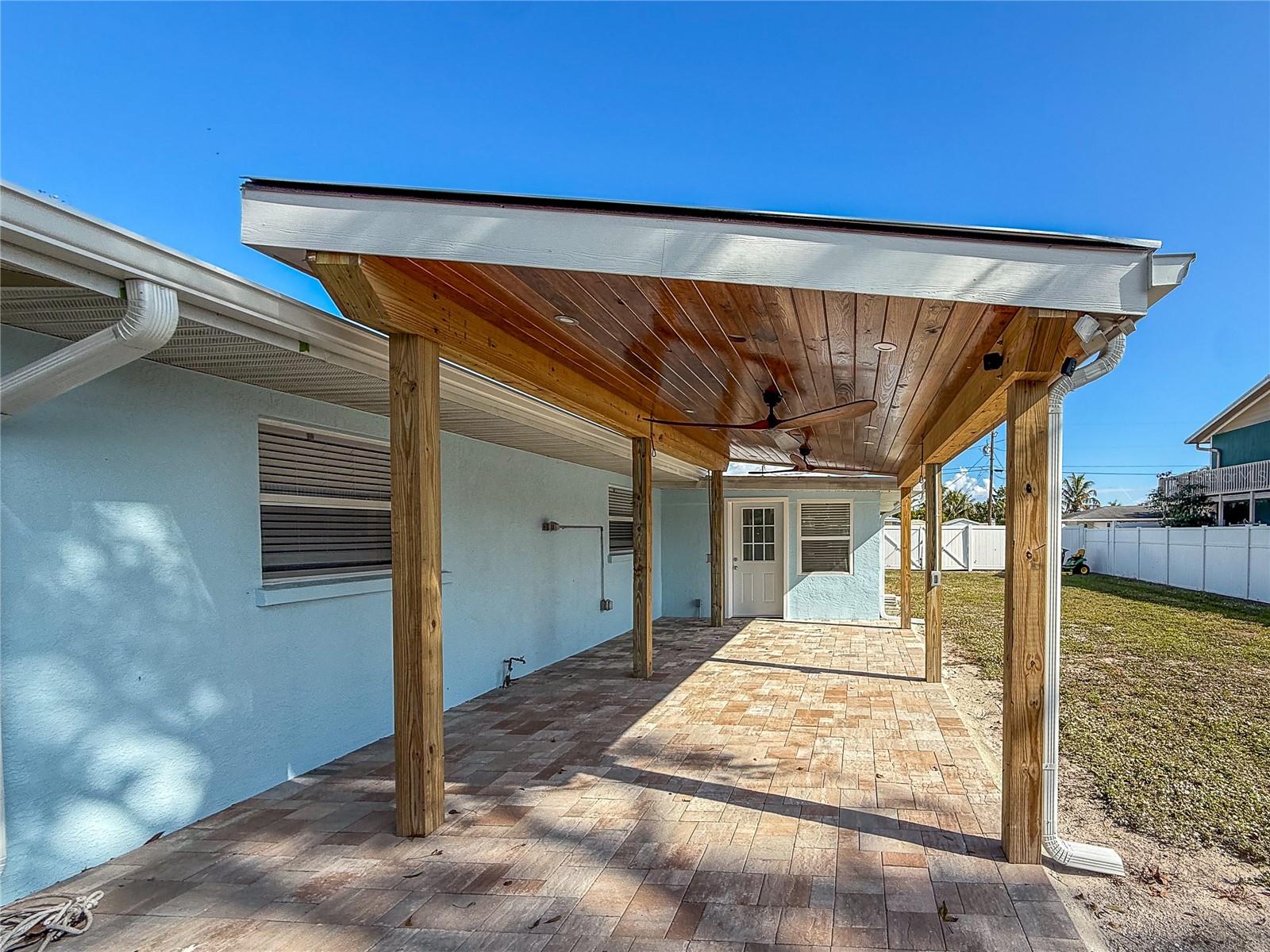 Image 24 of 75 For 2401 10th Street W