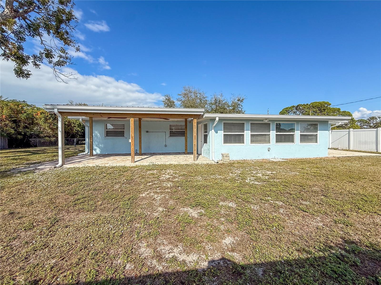 Image 25 of 75 For 2401 10th Street W