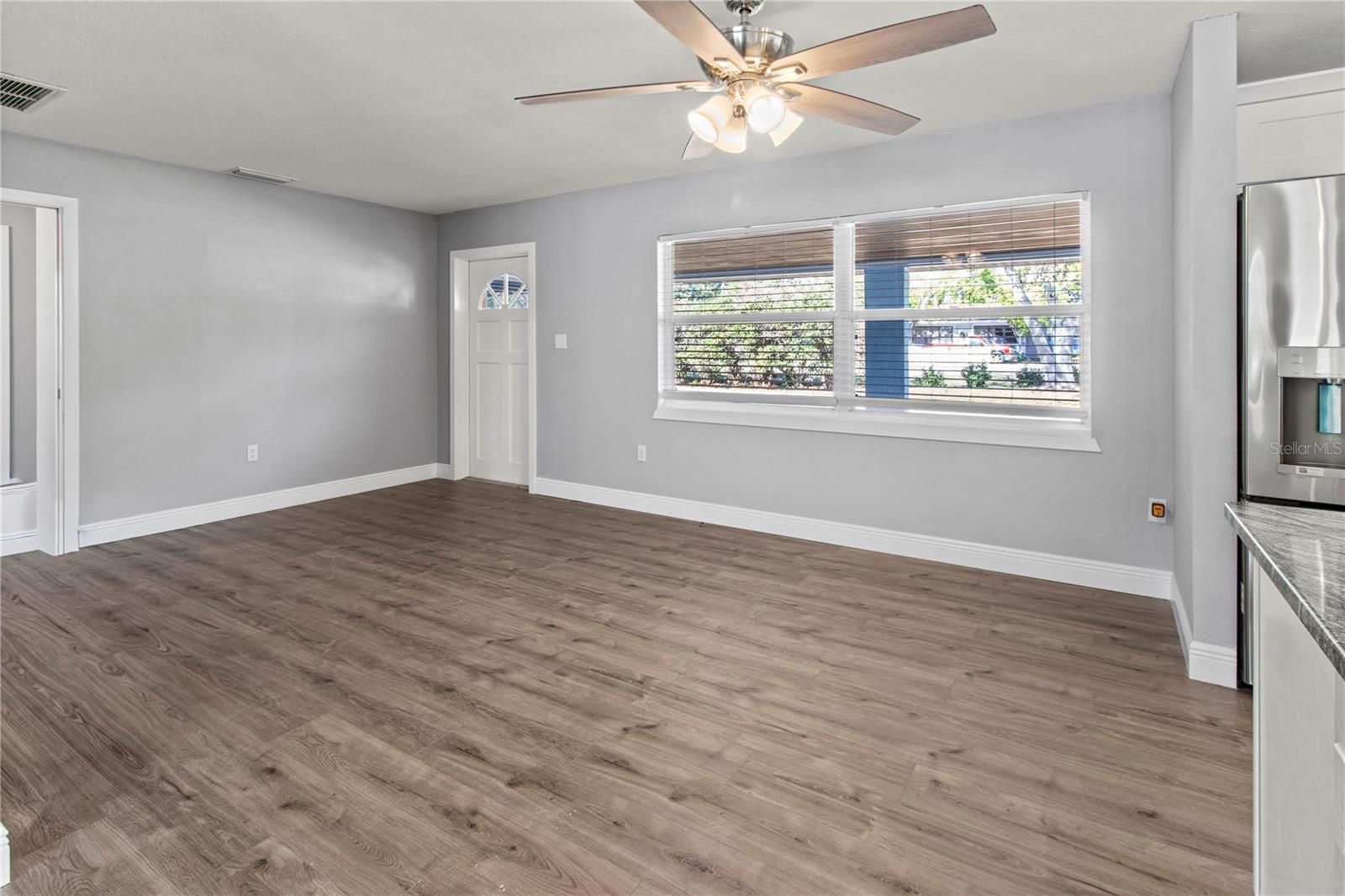 Image 51 of 75 For 2401 10th Street W