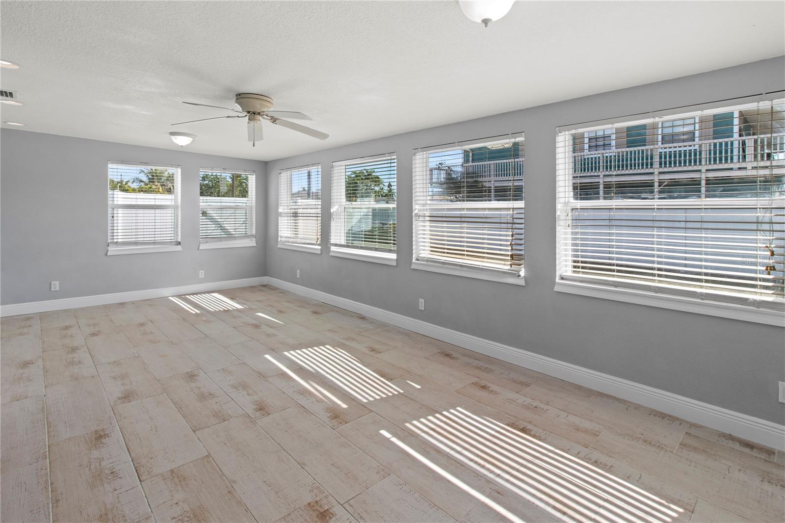 Image 64 of 75 For 2401 10th Street W