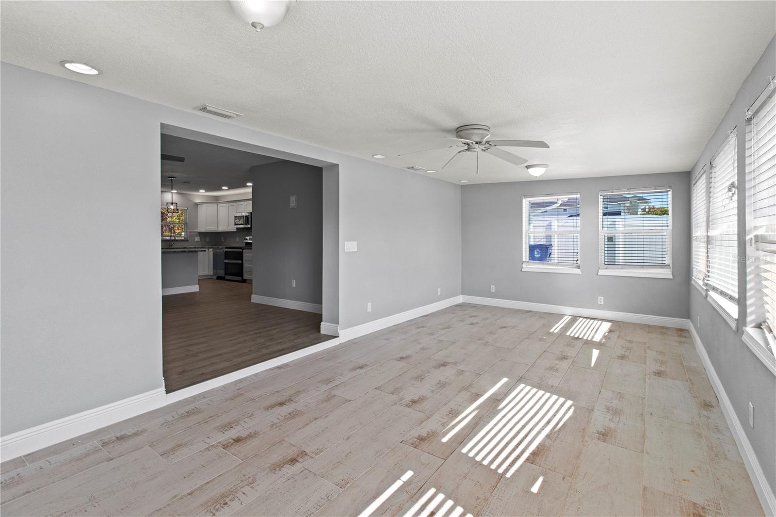 Image 65 of 75 For 2401 10th Street W