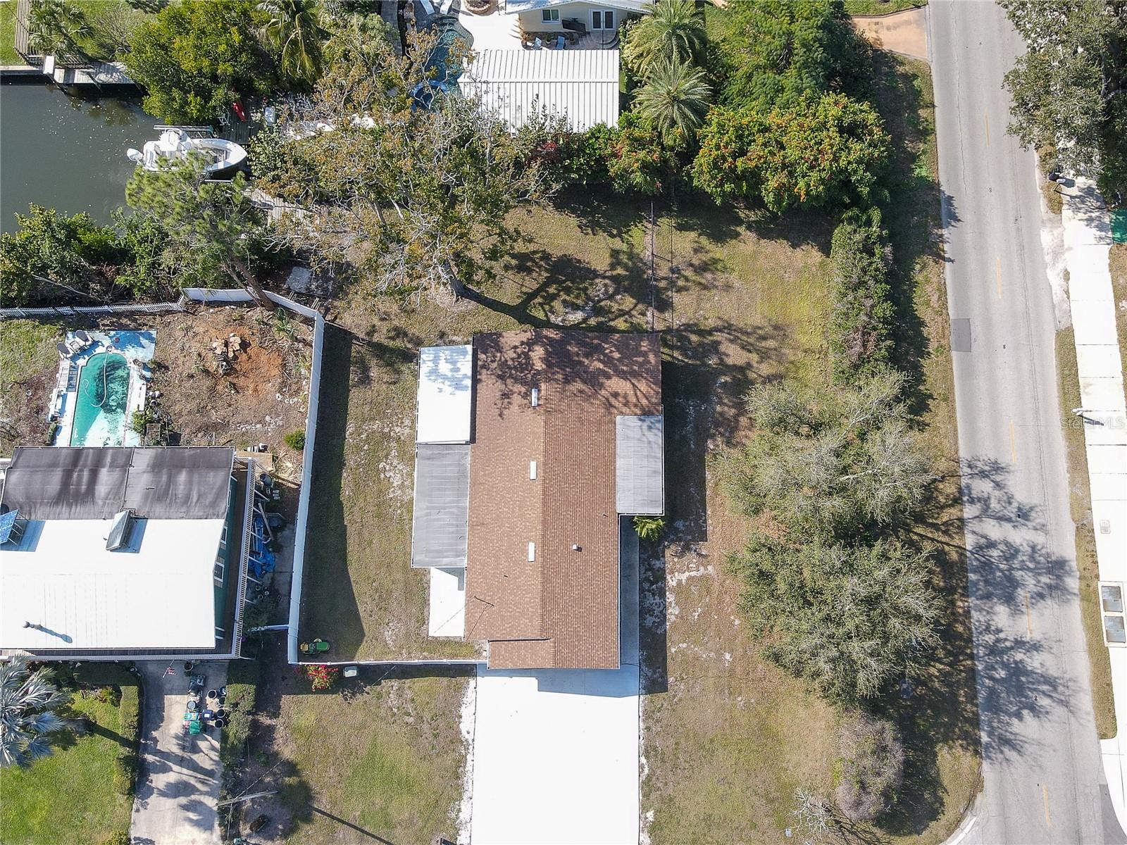 Image 8 of 75 For 2401 10th Street W