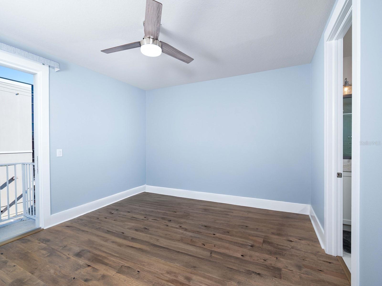 Image 19 of 100 For 516 Laurel Park Drive