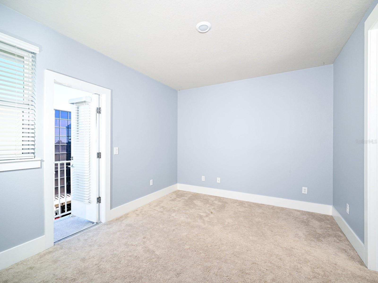 Image 31 of 100 For 516 Laurel Park Drive