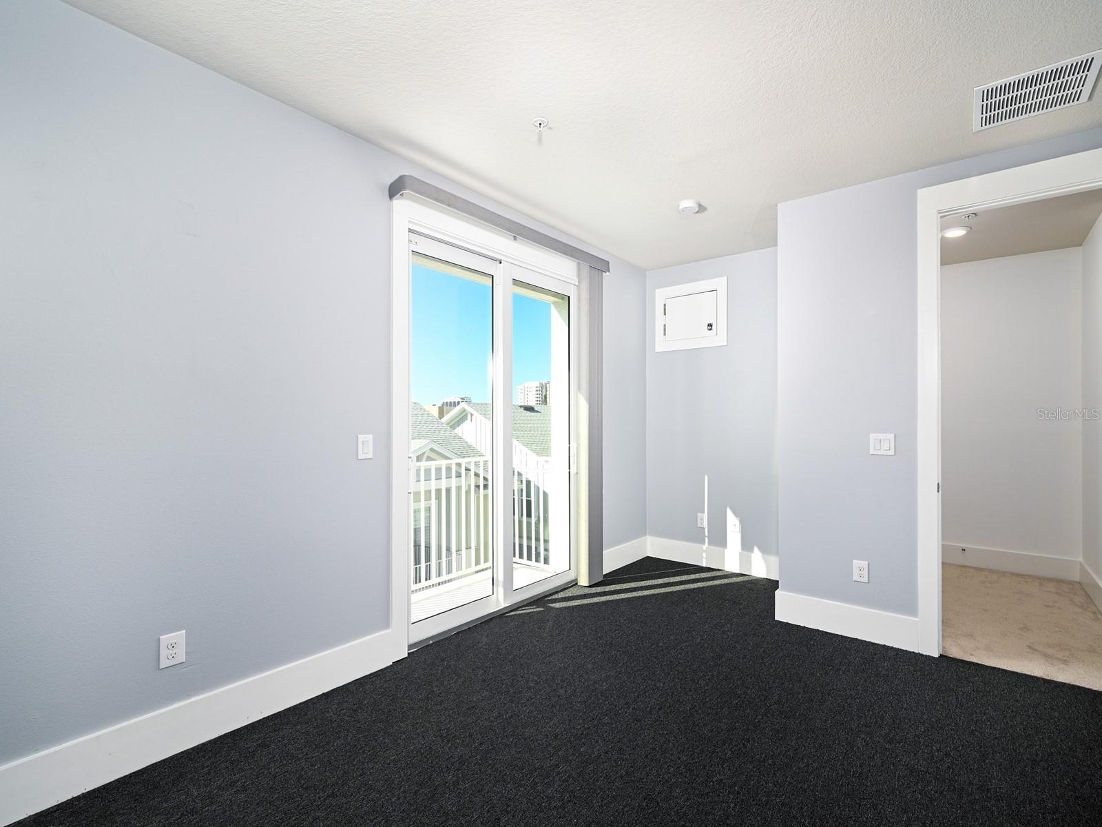 Image 39 of 100 For 516 Laurel Park Drive