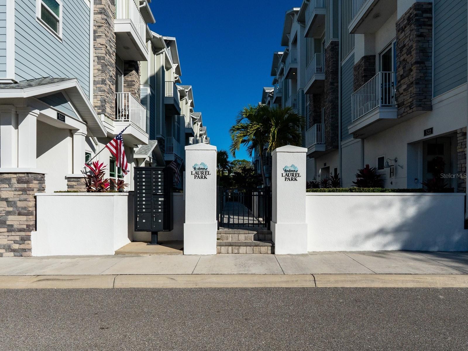 Image 49 of 100 For 516 Laurel Park Drive