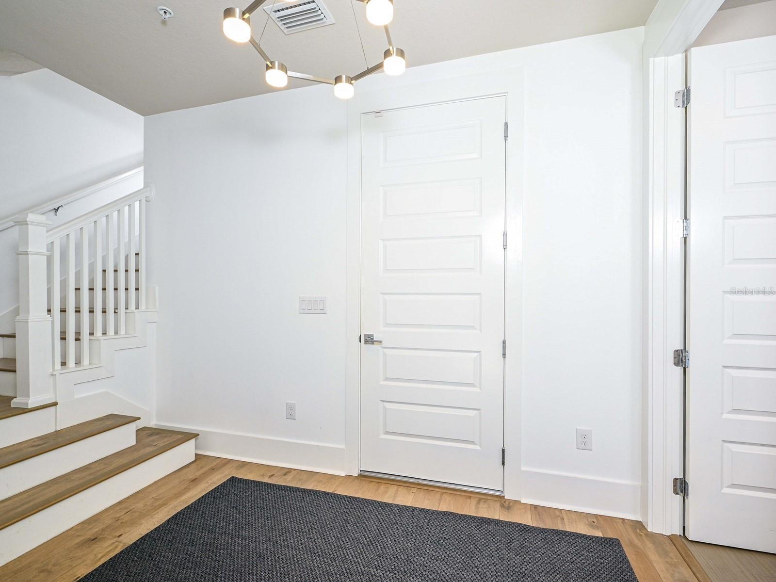 Image 6 of 100 For 516 Laurel Park Drive