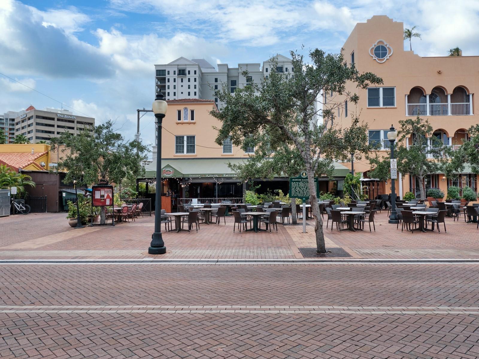 Image 66 of 100 For 516 Laurel Park Drive