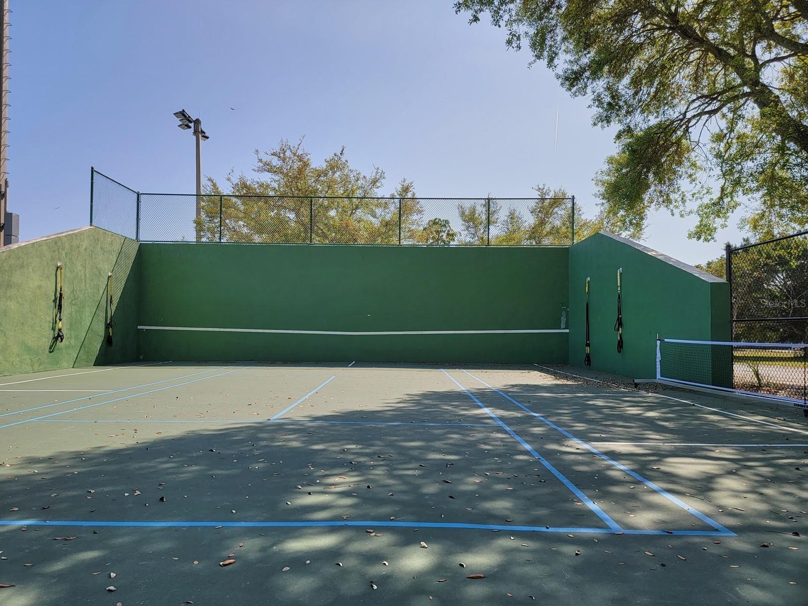 Image 90 of 100 For 516 Laurel Park Drive