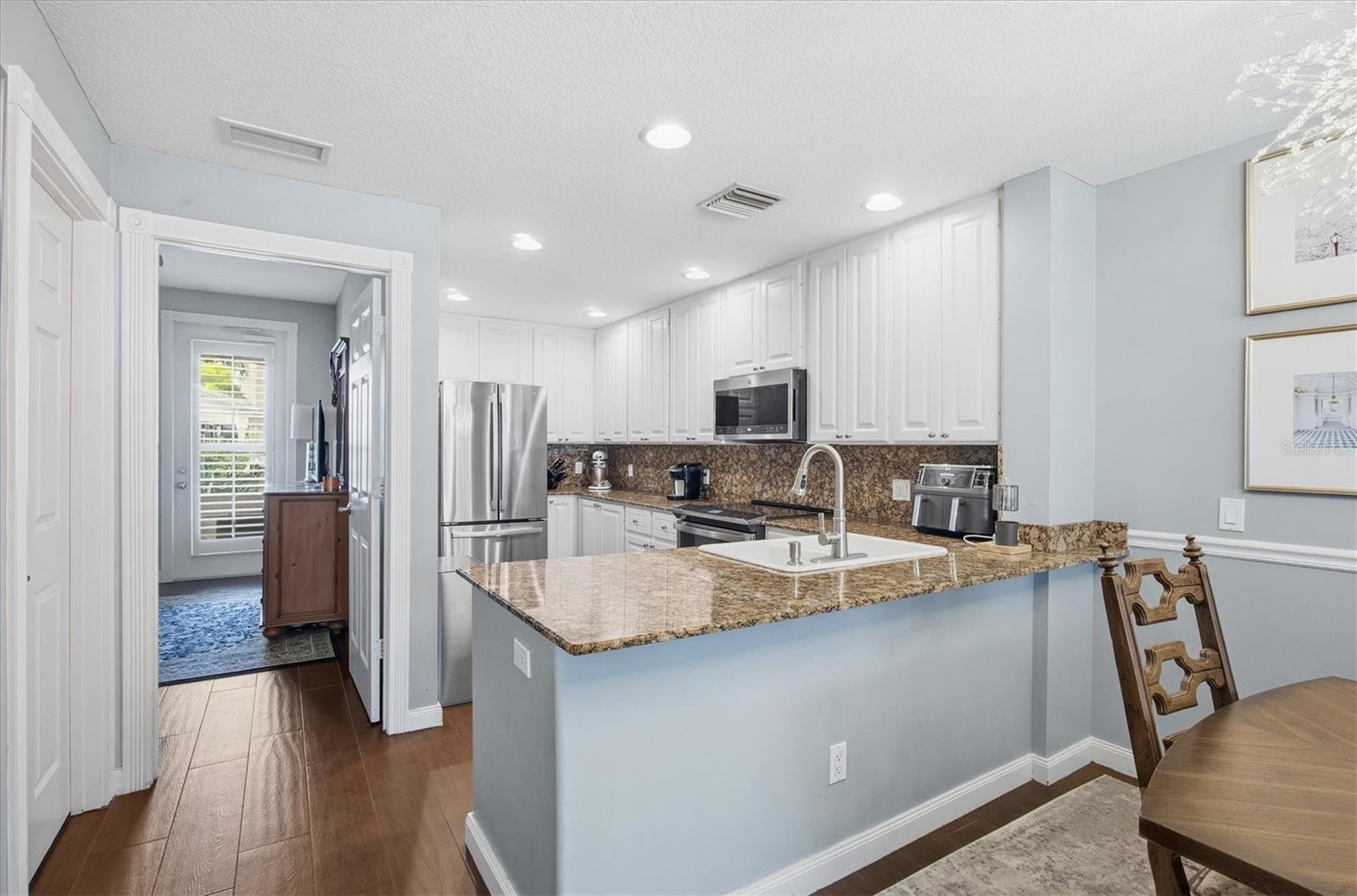 Image 11 of 57 For 7681 Bergamo Avenue