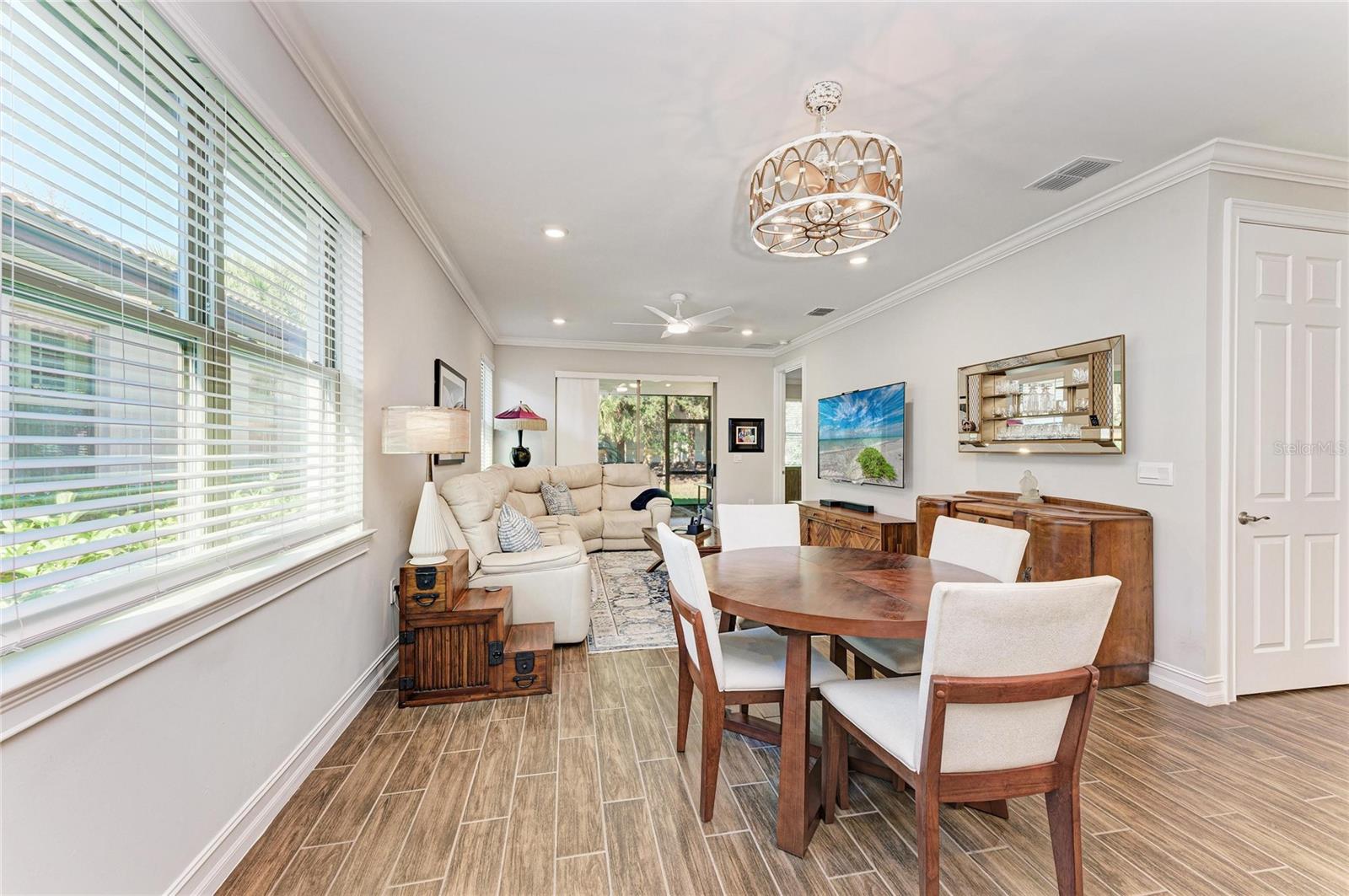 Image 21 of 77 For 236 Soliera Street