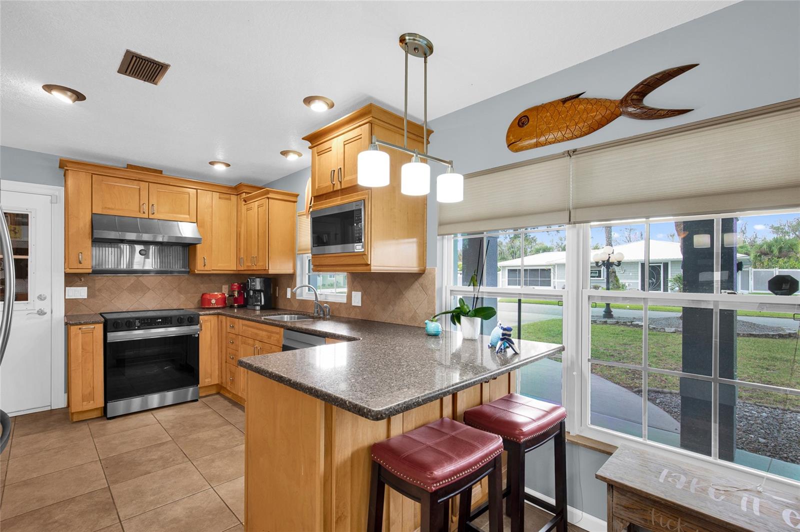 Image 13 of 49 For 4121 Roosevelt Point