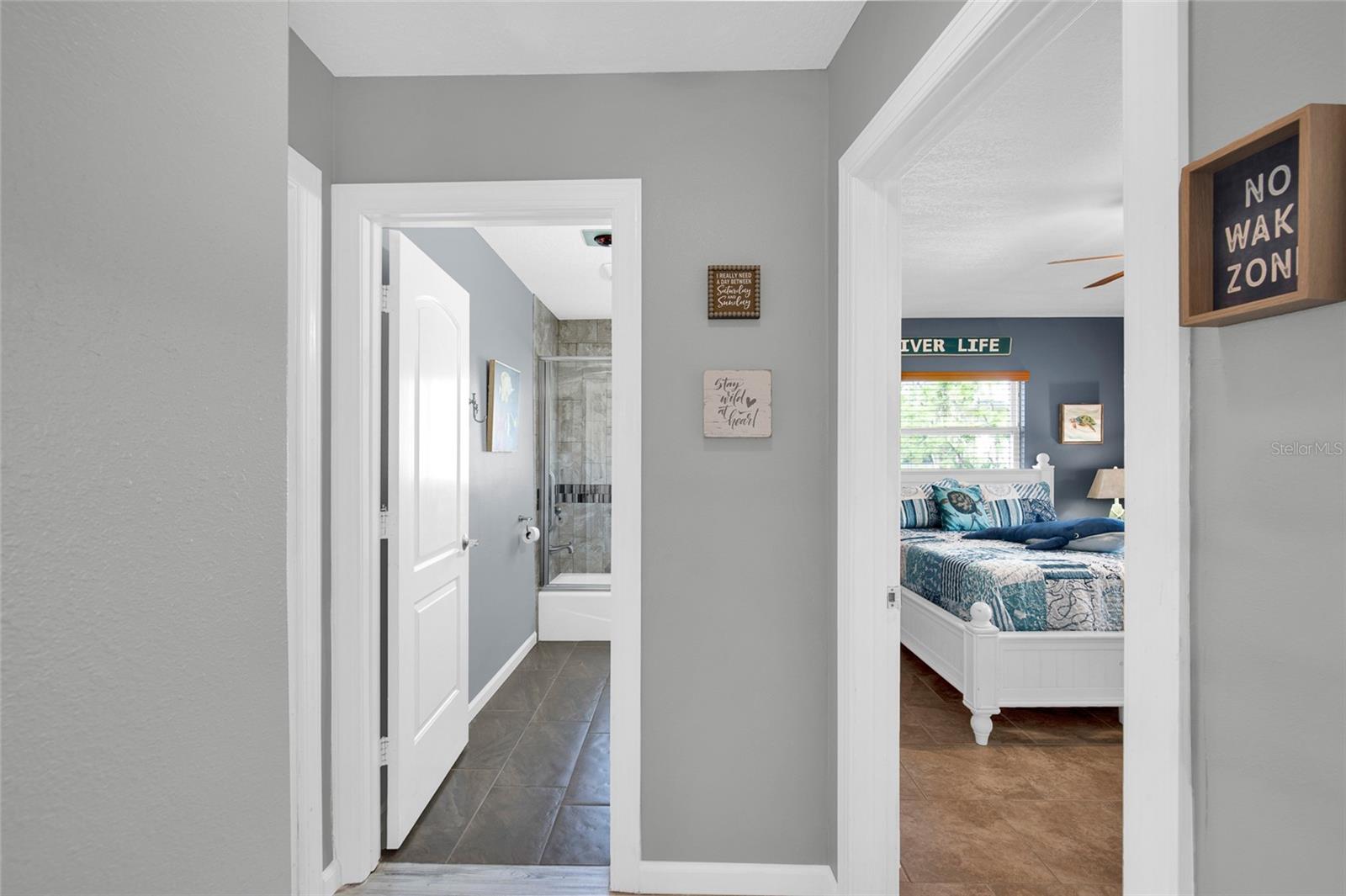 Image 27 of 49 For 4121 Roosevelt Point