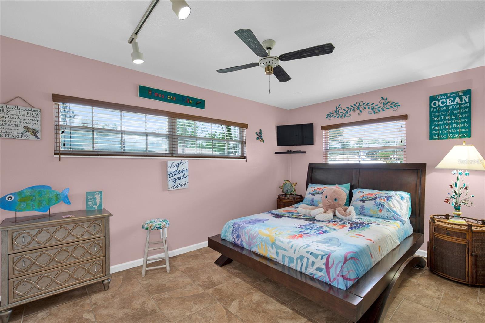 Image 30 of 49 For 4121 Roosevelt Point