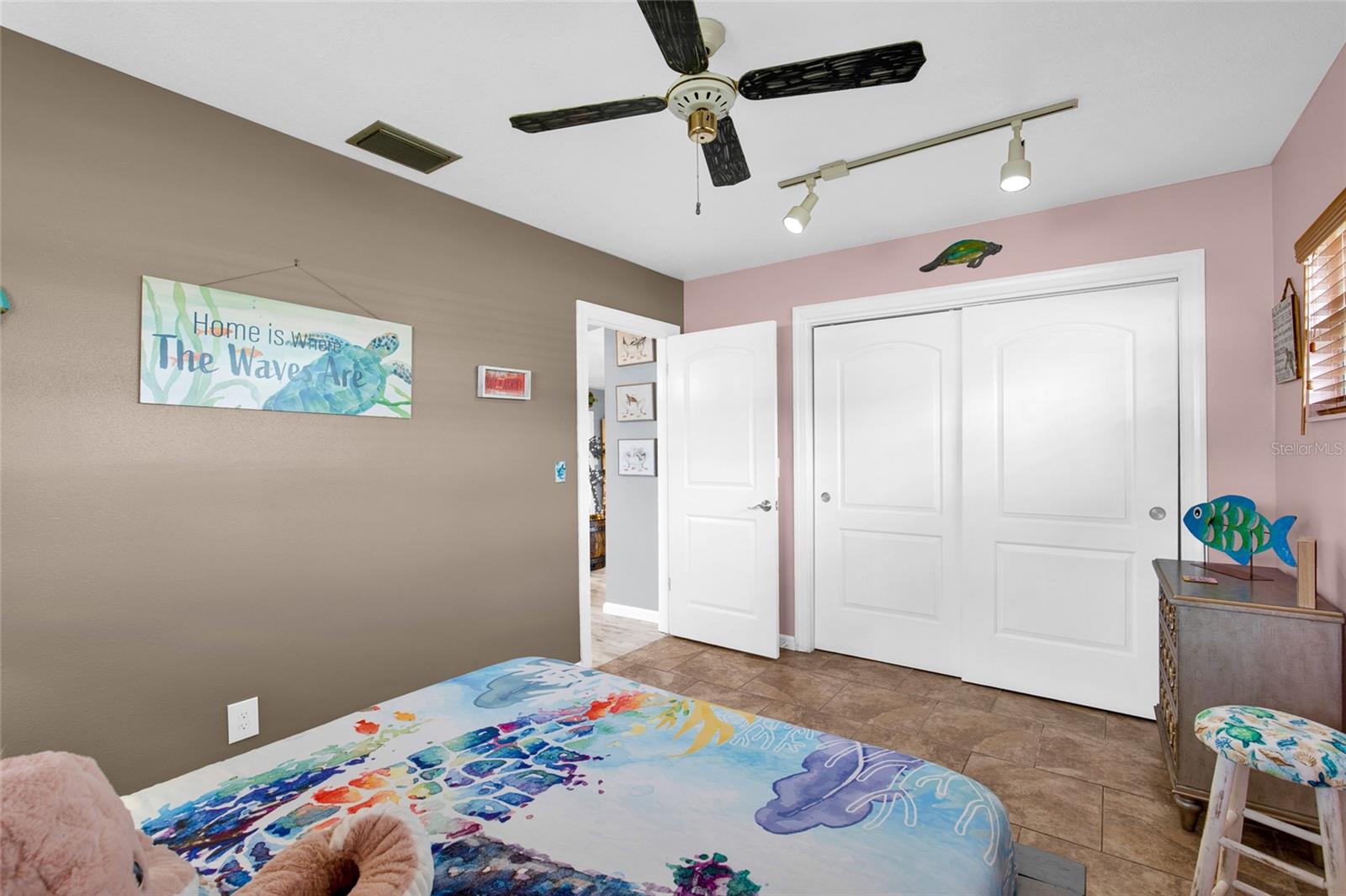 Image 31 of 49 For 4121 Roosevelt Point