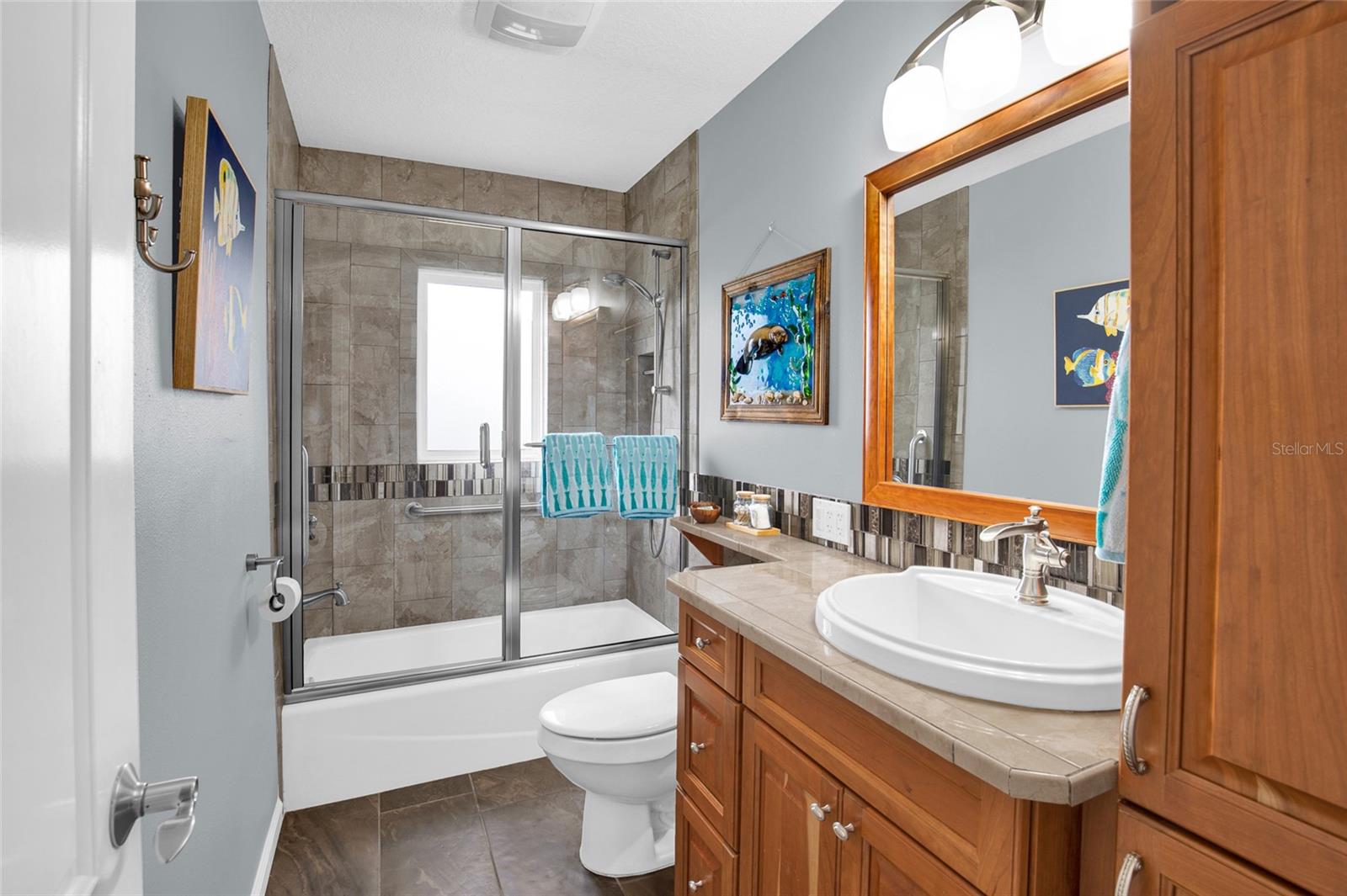 Image 32 of 49 For 4121 Roosevelt Point