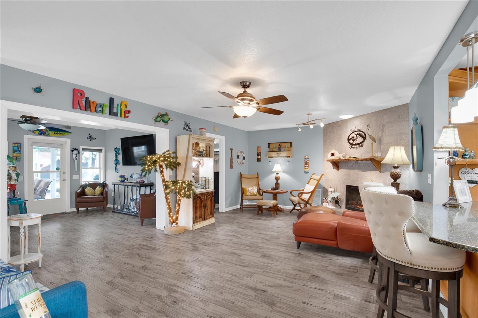 Image 6 of 49 For 4121 Roosevelt Point