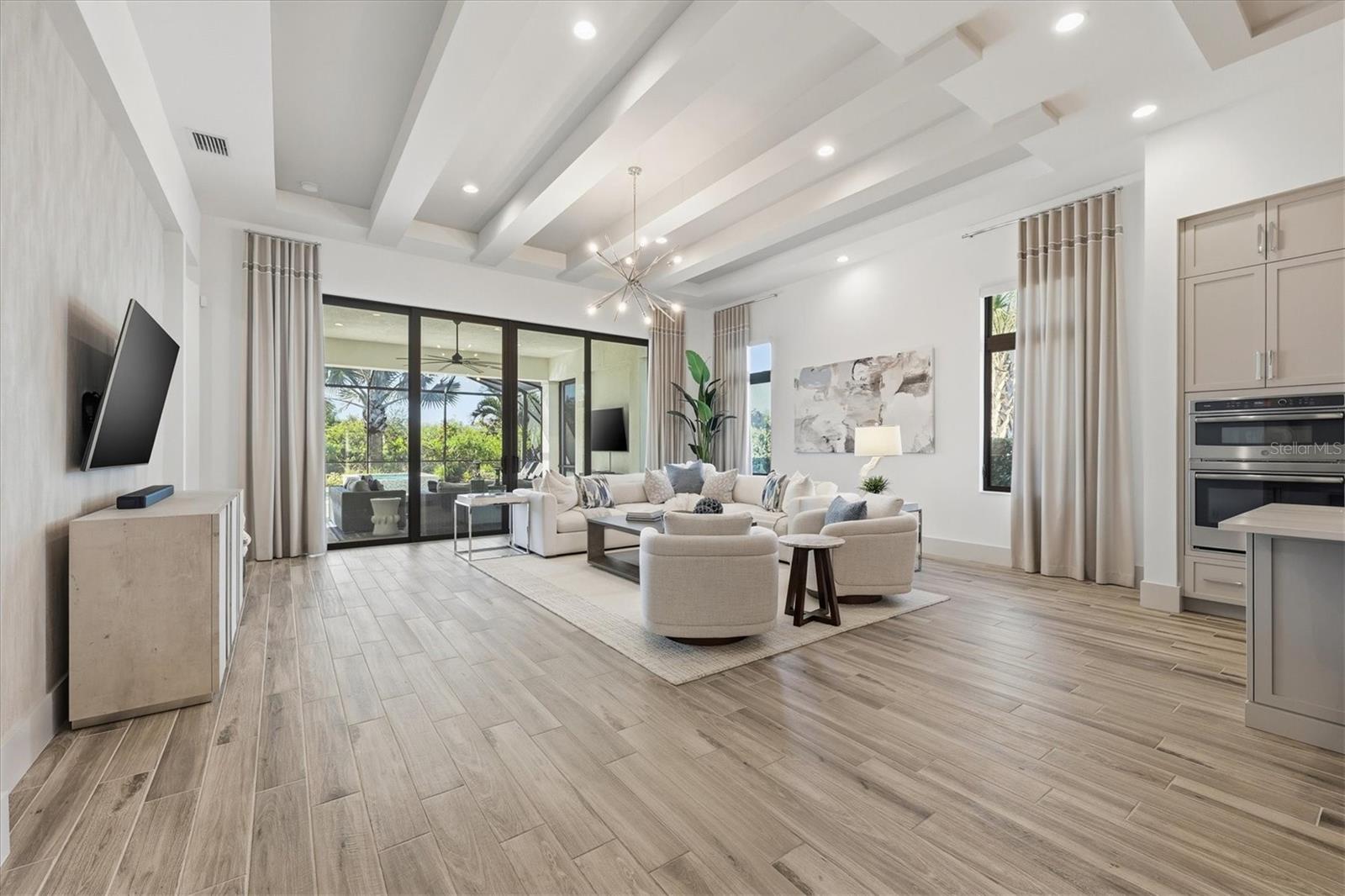 Image 8 of 62 For 9272 Mcdaniel Lane