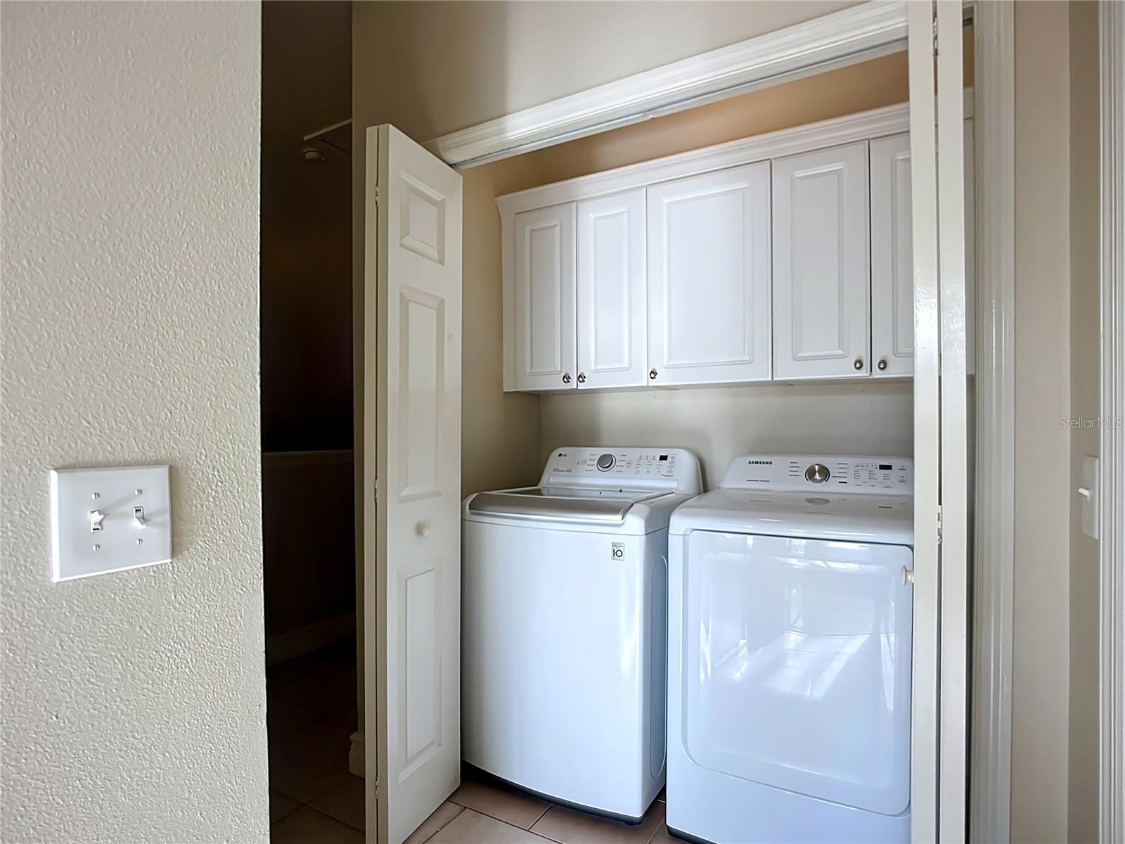 Image 39 of 52 For 3884 Deberry Drive 0