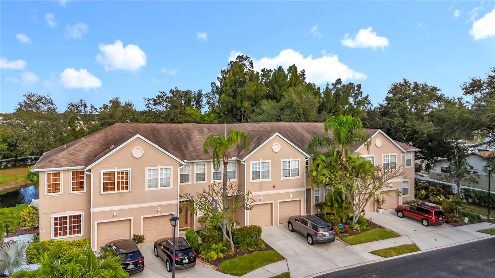 Image 4 of 52 For 3884 Deberry Drive 0