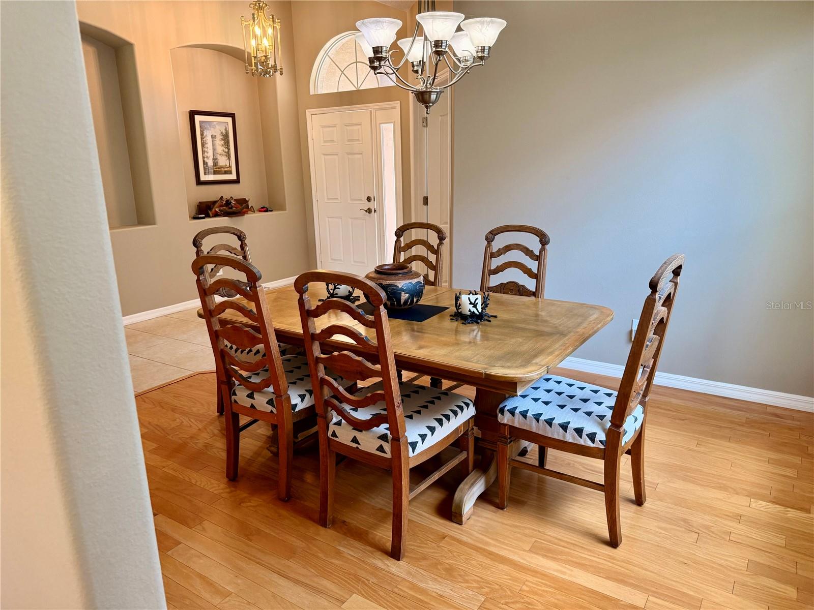 Image 16 of 57 For 1702 Old Summerwood Boulevard