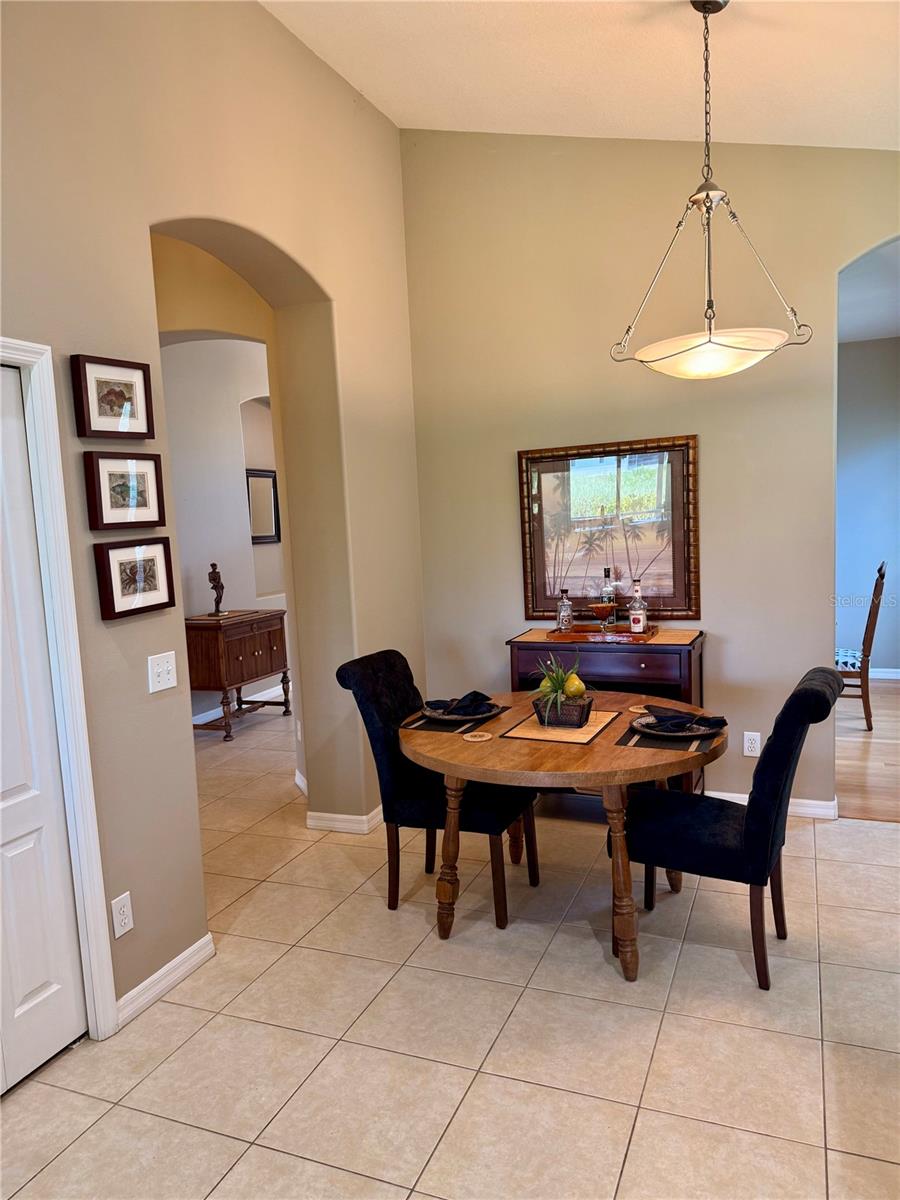 Image 28 of 57 For 1702 Old Summerwood Boulevard