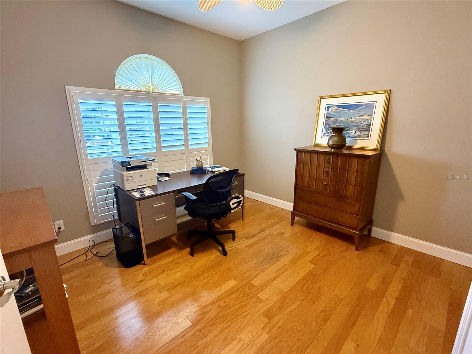 Image 31 of 57 For 1702 Old Summerwood Boulevard