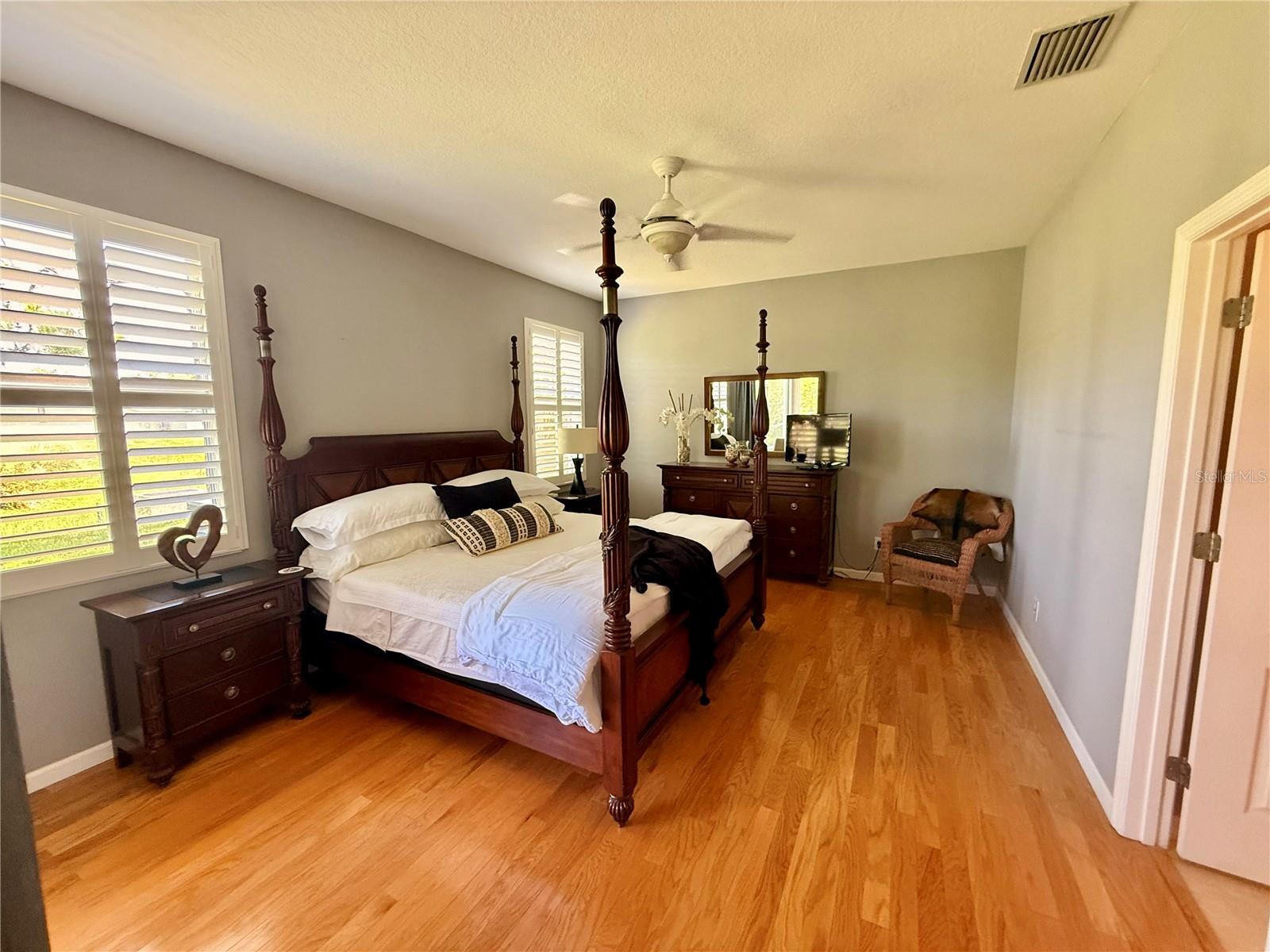 Image 32 of 57 For 1702 Old Summerwood Boulevard