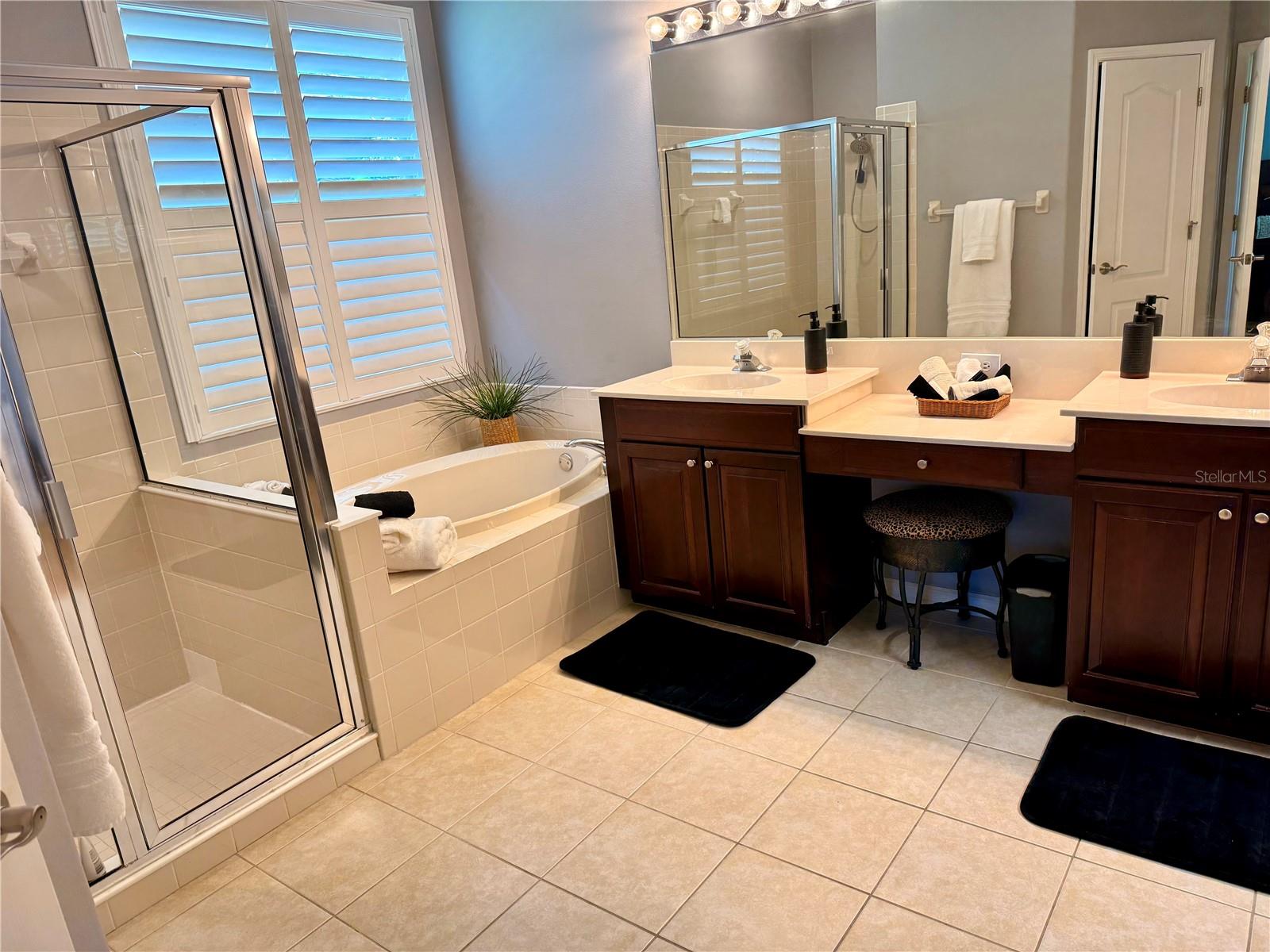 Image 41 of 57 For 1702 Old Summerwood Boulevard