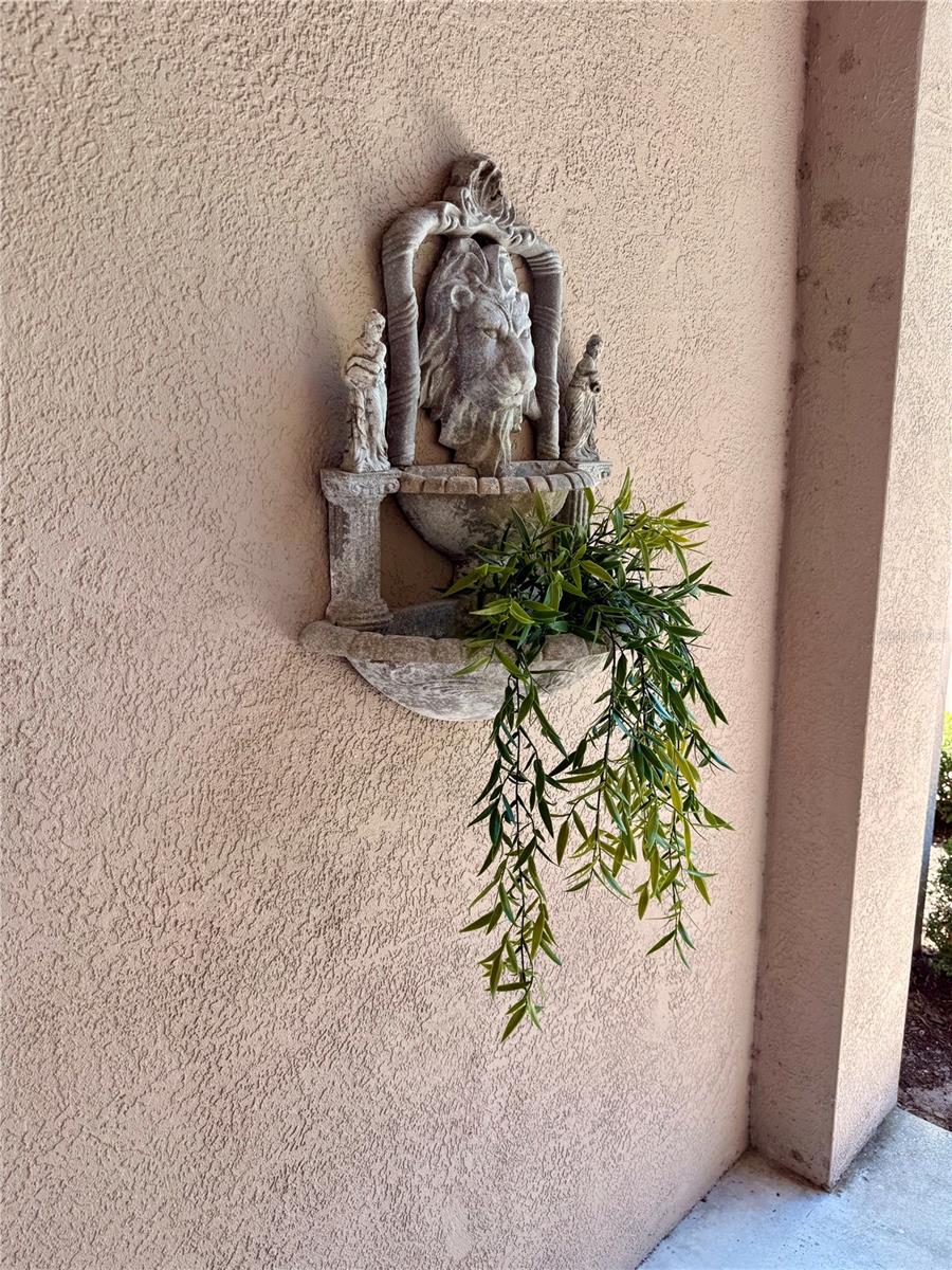 Image 8 of 57 For 1702 Old Summerwood Boulevard