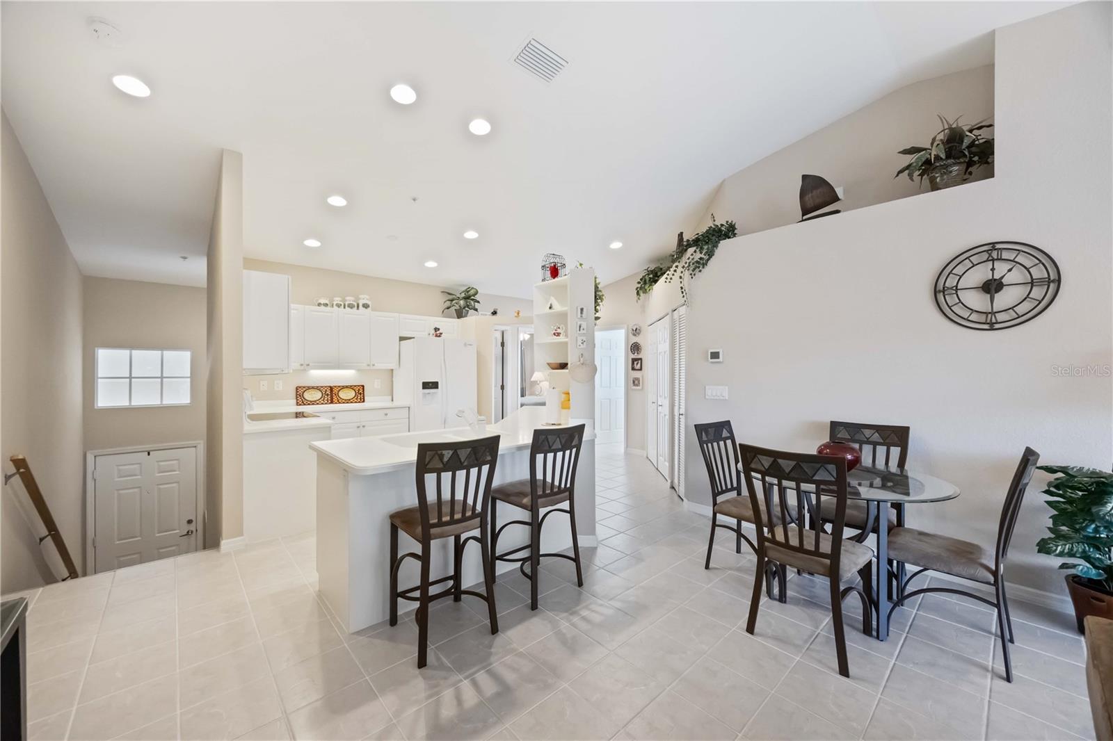 Image 11 of 52 For 6424 Bay Cedar Lane 201