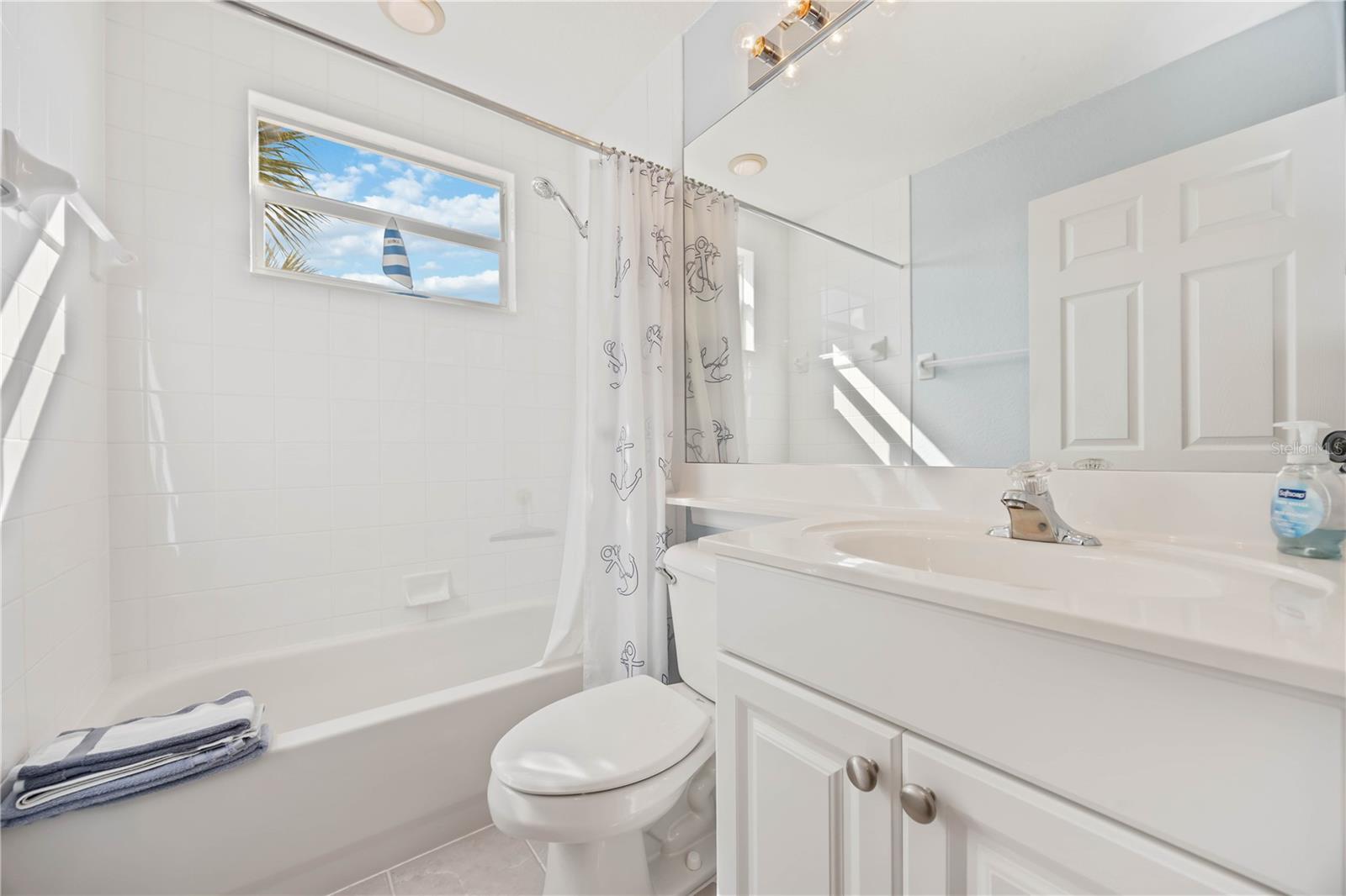 Image 17 of 52 For 6424 Bay Cedar Lane 201