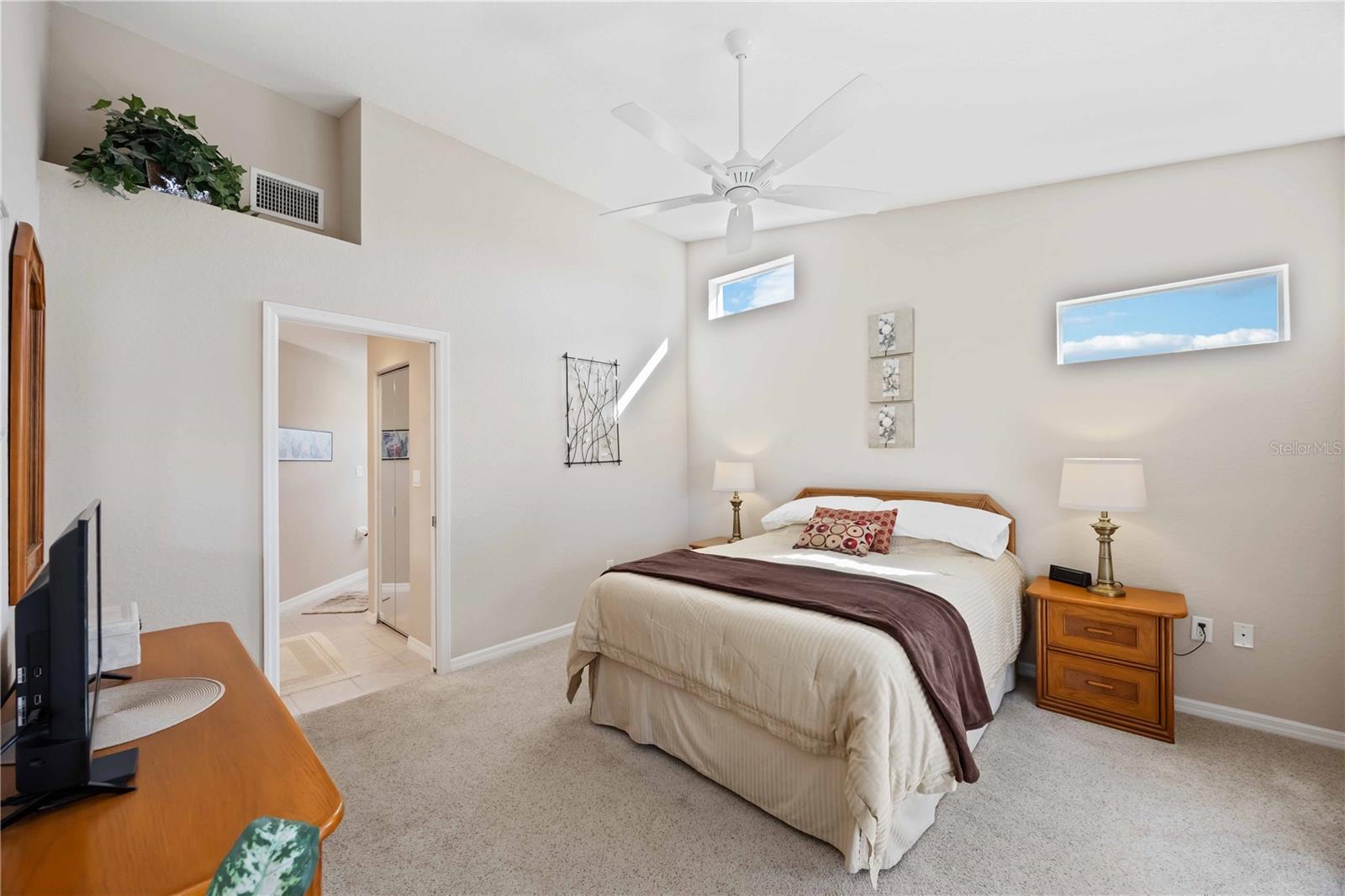 Image 23 of 52 For 6424 Bay Cedar Lane 201