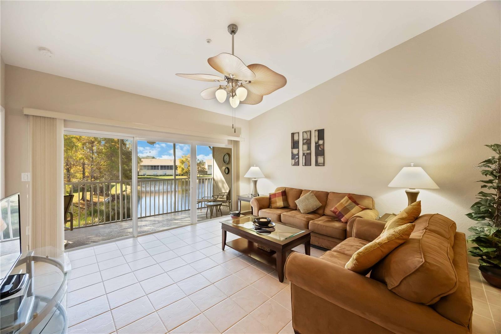 Image 7 of 52 For 6424 Bay Cedar Lane 201