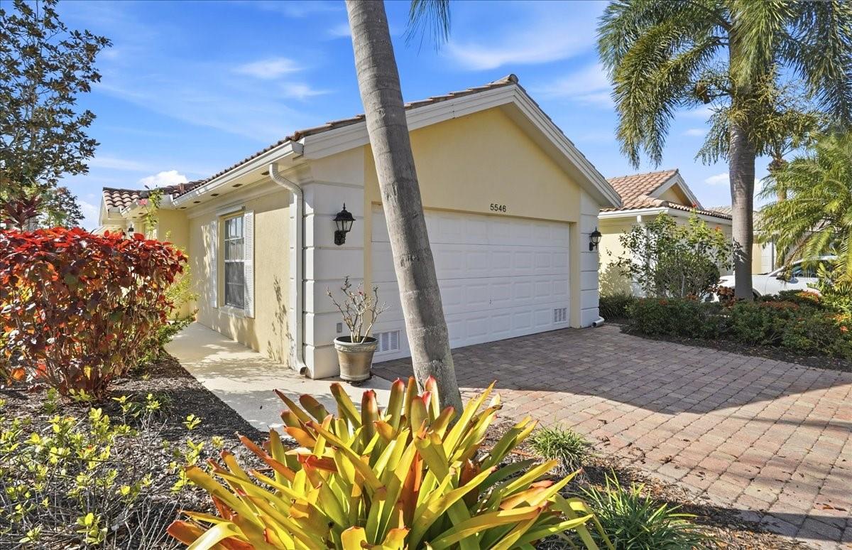 Image 43 of 68 For 5546 Modena Place