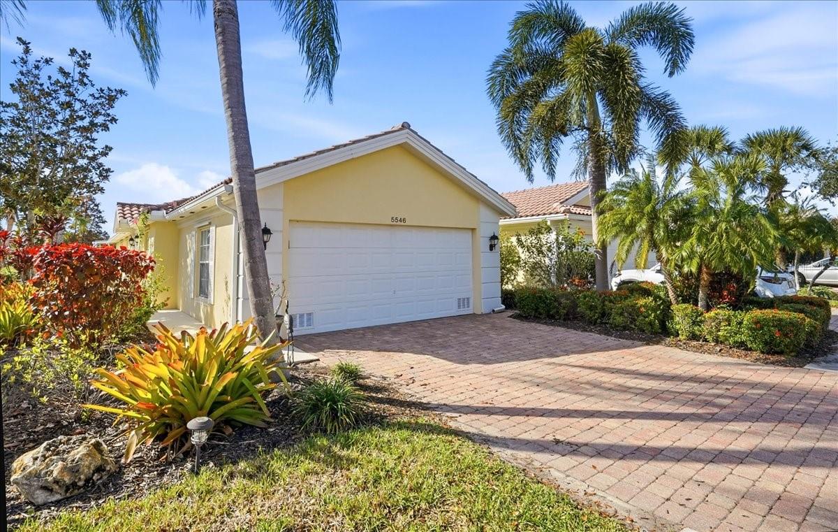 Image 45 of 68 For 5546 Modena Place