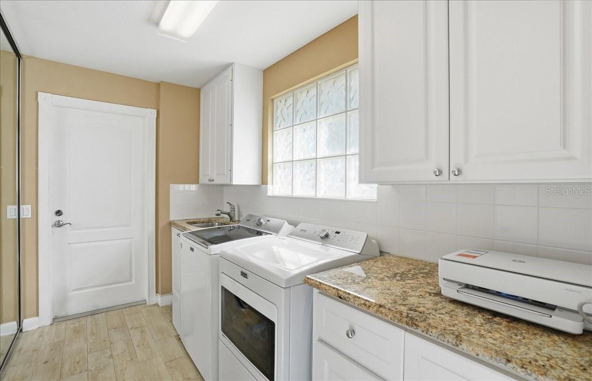 Image 7 of 68 For 5546 Modena Place