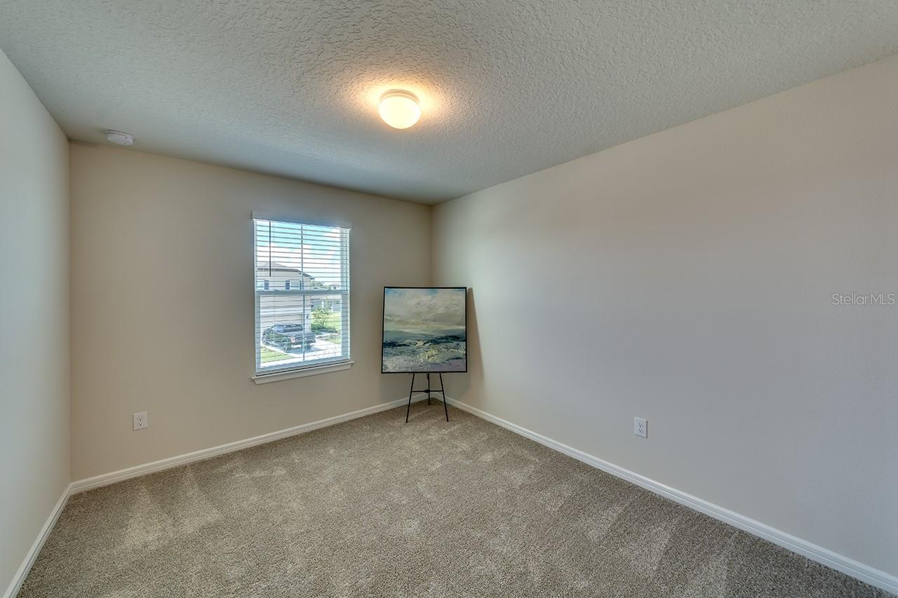 Image 14 of 32 For 8921 Royal River Circle