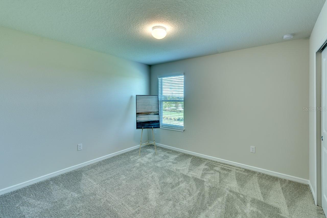 Image 17 of 32 For 8921 Royal River Circle