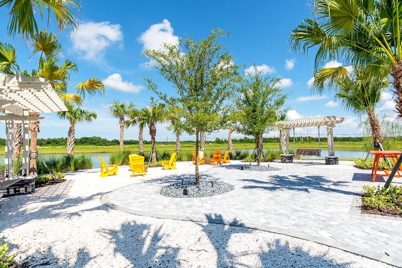 Image 25 of 32 For 8921 Royal River Circle