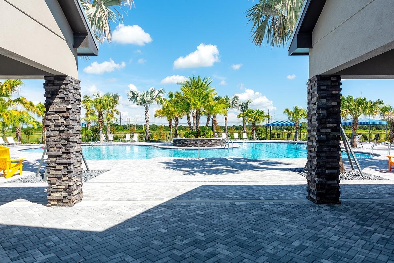 Image 27 of 32 For 8921 Royal River Circle