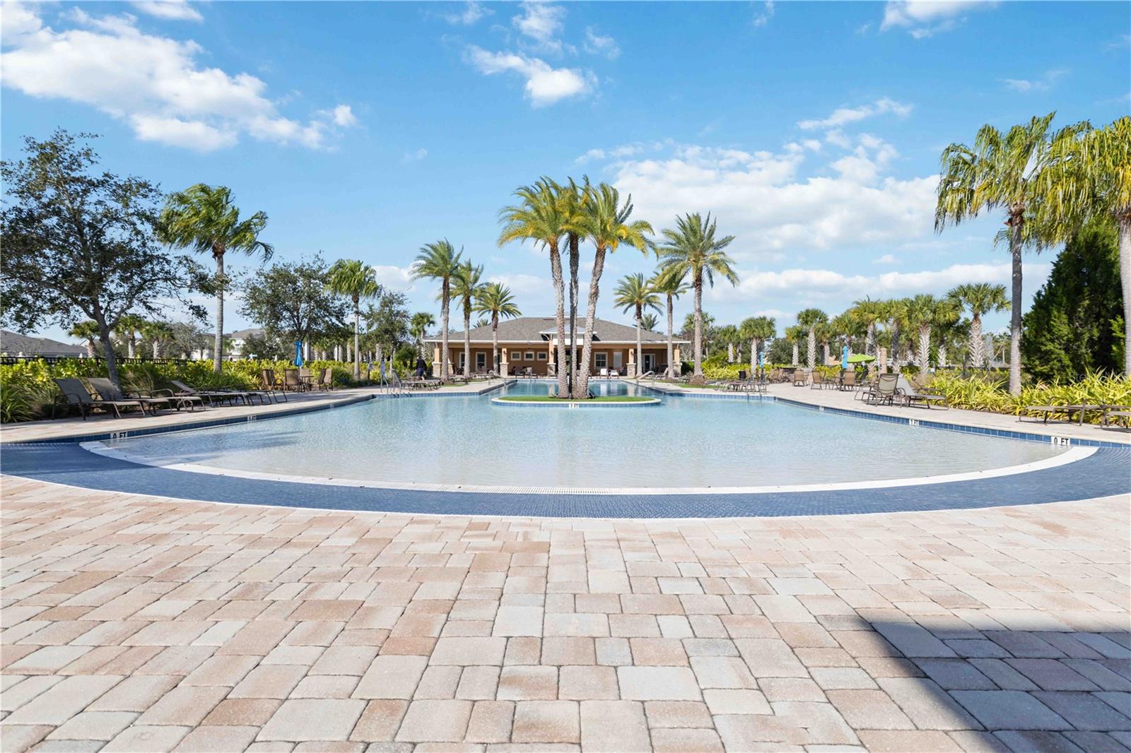 Image 24 of 36 For 5658 Silverbridge Trail