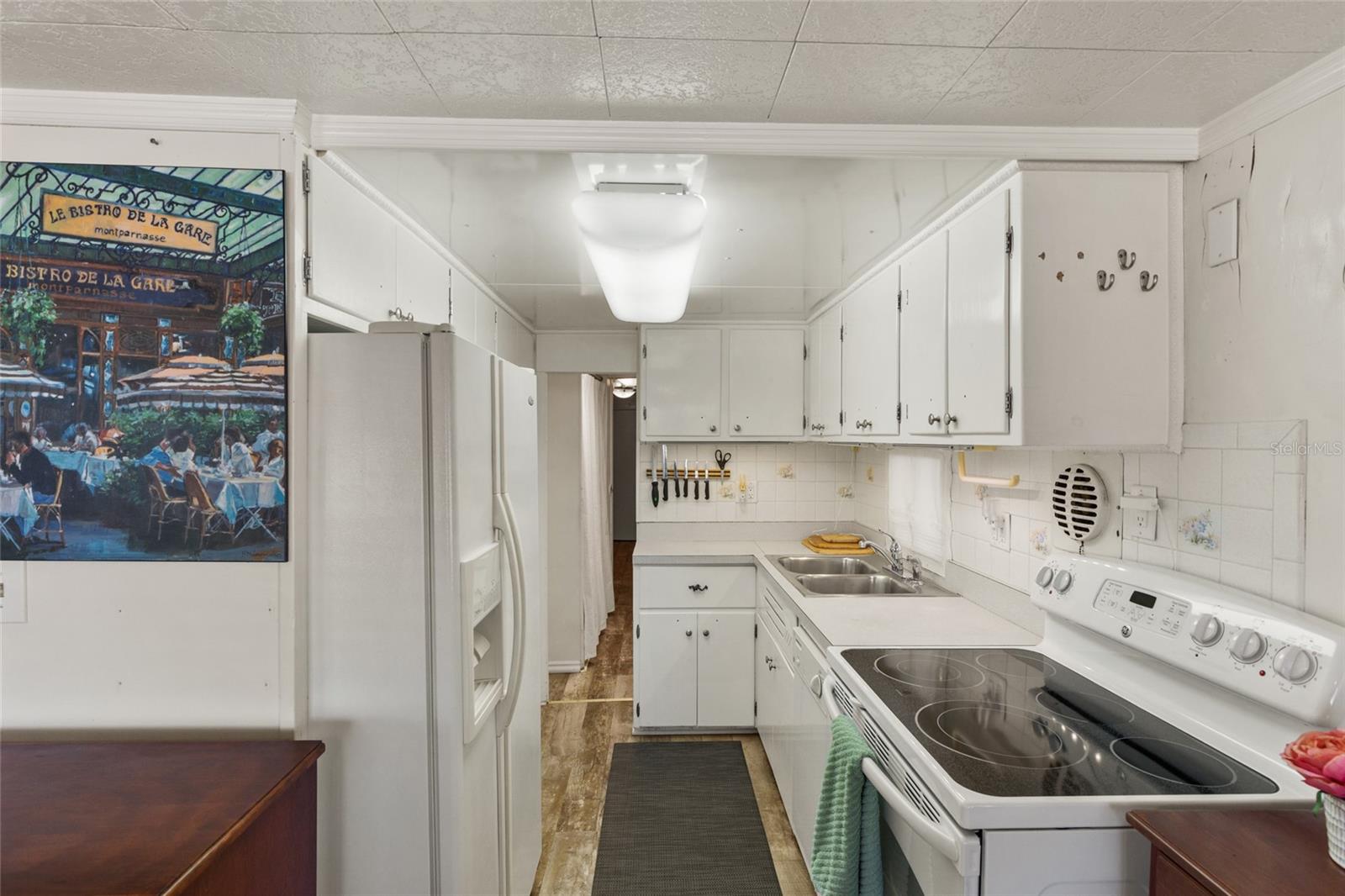 Image 10 of 25 For 620 49th Avenue W