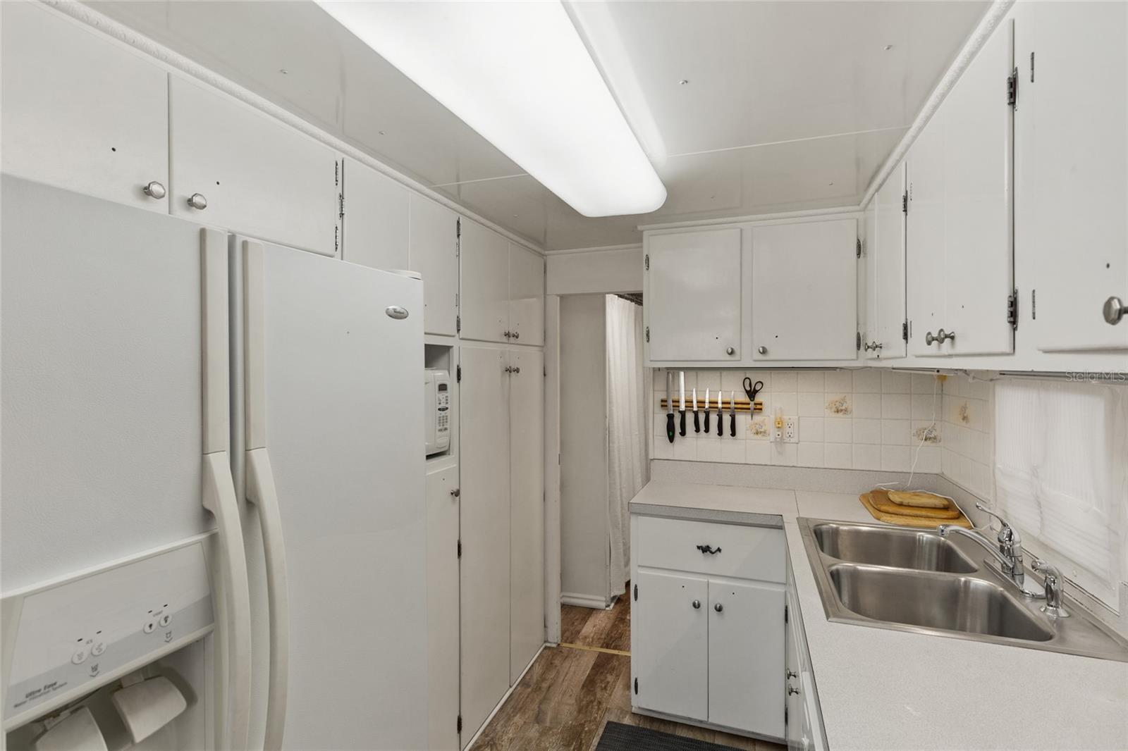 Image 11 of 25 For 620 49th Avenue W