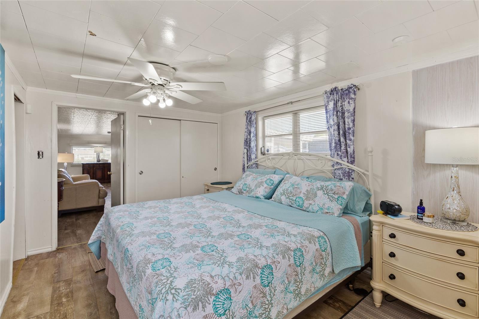 Image 14 of 25 For 620 49th Avenue W