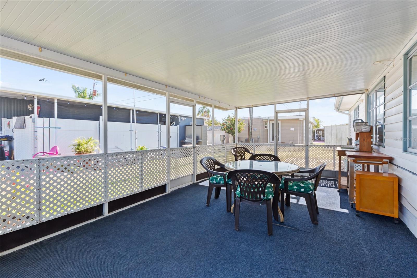 Image 3 of 25 For 620 49th Avenue W